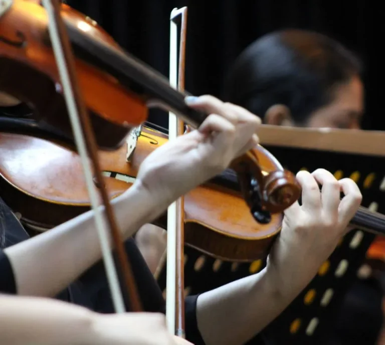 Sonidos del corazón: fomentando la educación musical en Ecuador