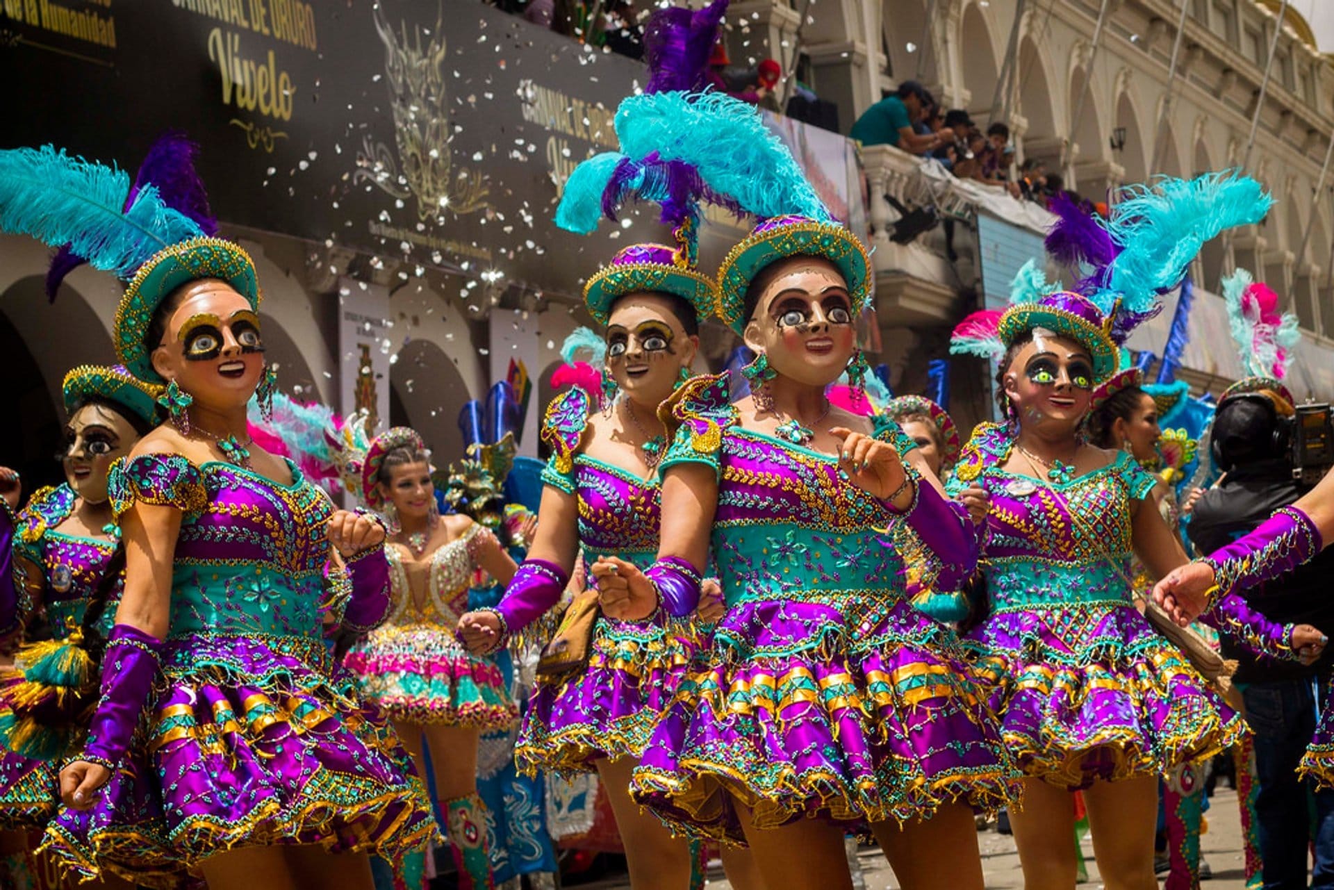 Oruro, el alma del Carnaval en Bolivia | Danzas ancestrales, coloridos trajes y la poderosa Diablada llenan las calles en esta celebración declarada Patrimonio de la Humanidad. Foto: Vladimir Quiroz Mendieta