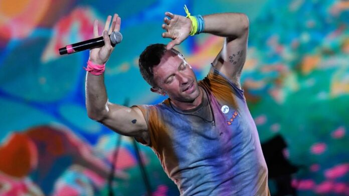 Chris Martin, vocalista de Coldplay, durante un concierto de la gira 