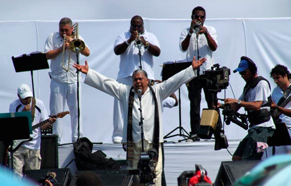 Danny Rivera durante su presentación en el concierto “Paz sin Fronteras”, organizado por Juanes en La Habana en 2009, ante más de 1,2 millones de personas vestidas de blanco en un histórico llamado a la paz.