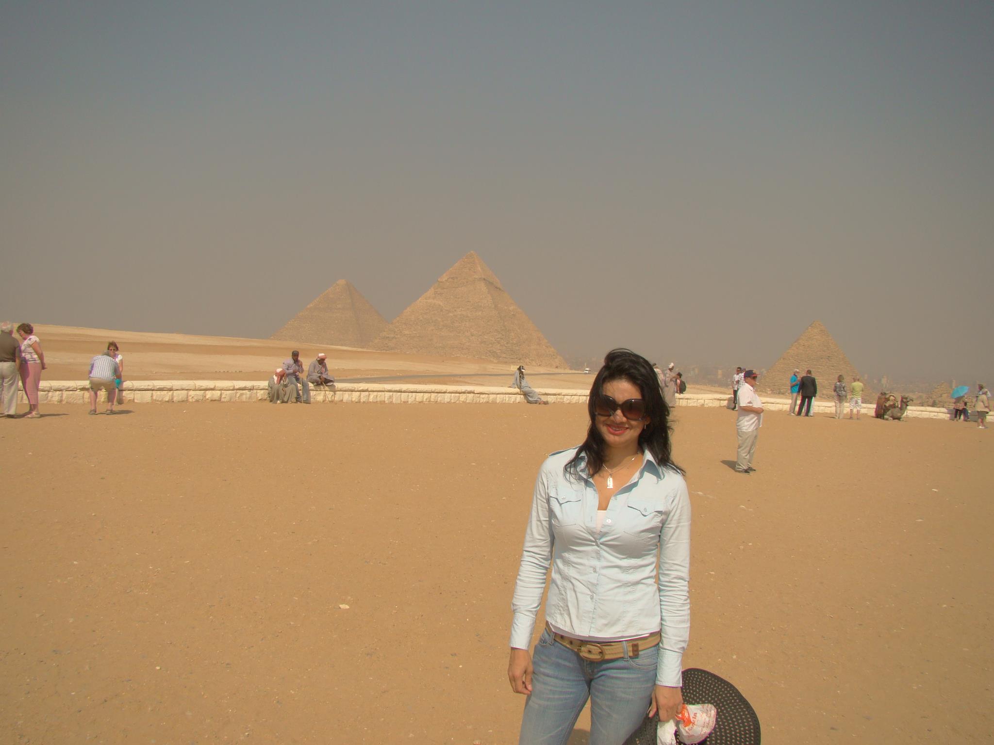 Recuerdo de 2012 en Egipto. Visita a las pirámides durante la conferencia de la OMT en Marsa Alam, un encuentro que puso sobre la mesa la importancia de la comunicación en tiempos de crisis.