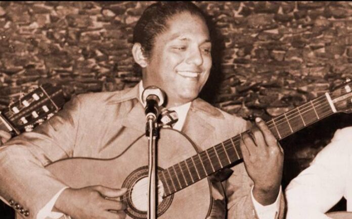 Julio Jaramillo, el ‘Ruiseñor de América’, símbolo del pasillo ecuatoriano. Cada 1 de octubre, día de su natalicio, el Ecuador celebra el Día del Pasillo, instaurado en 1993 por Decreto Ejecutivo para honrar a su máximo exponente.