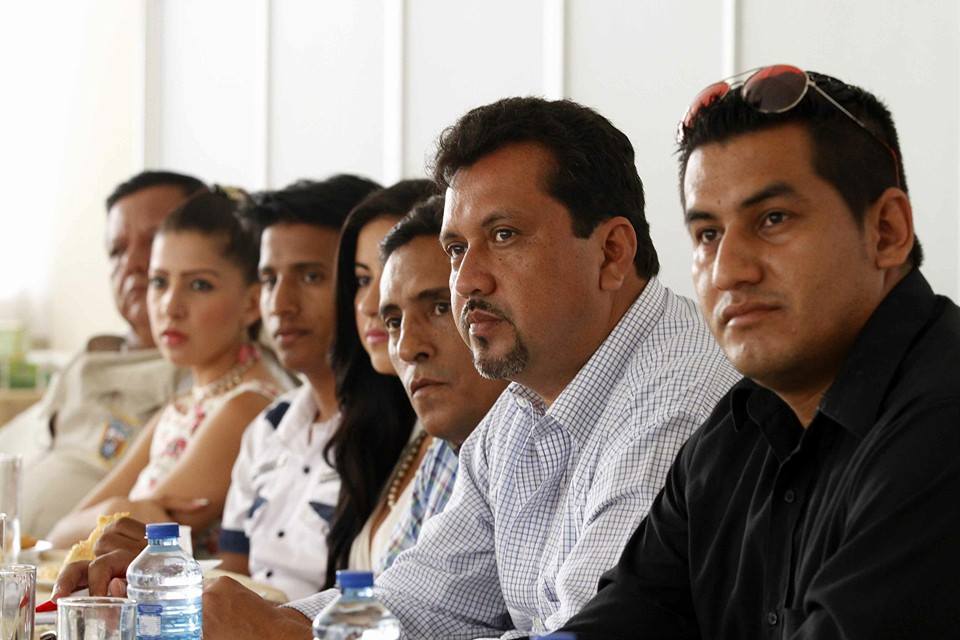 Marlon González, exdirector de Turismo de Naranjal, junto a otros directores de turismo de la provincia del Guayas, durante una jornada de coordinación institucional enfocada en fortalecer la promoción turística y el trabajo conjunto entre los cantones. Foto Jonathan Miranda