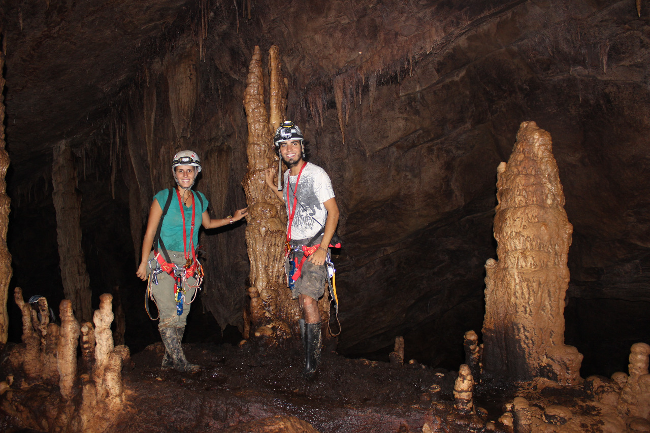La Cueva de los Tayos, en Morona Santiago, uno de los escenarios más emblemáticos del rodaje, vuelve a captar atención internacional por su valor científico, histórico y simbólico. Tomado de la Web.