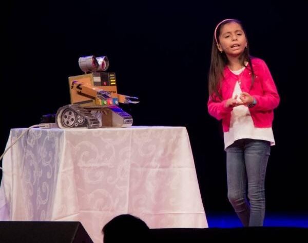 Emily Ulloa. Foto: https://www.facebook.com/emichanu