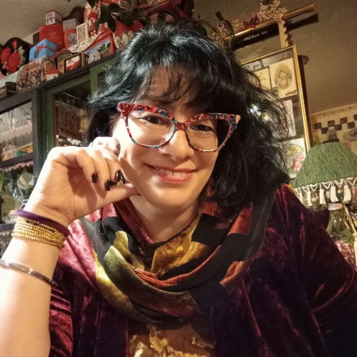 María Belén Moncayo. Mujer, escritora feminista, señora de las plantas, repostera de domingo y reina en Malcriada Total Producciones. Foto Cortesía