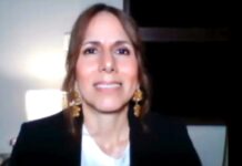 Turismo en Ecuador | Entre metas millonarias y una gestión que vuelve a empezar Solange Garcés durante la conversación en En Palabras Simples, donde analizó los desafíos de gobernanza, planificación y marketing que enfrenta actualmente el turismo ecuatoriano.