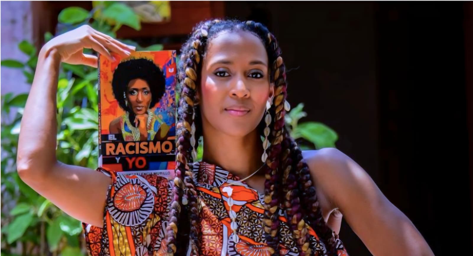 Foto: Edna Liliana Valencia. https://www.radionica.rocks/musica/entrevistas/el-racismo-y-yo-de-edna-liliana-valencia-una-obra-poetica-sobre-el-ser-afro