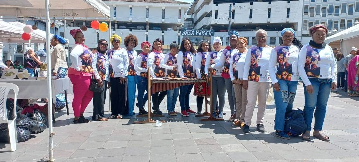 Foto: Mujeres negras de la CONAMUNE. https://www.facebook.com/photo?fbid=520459107223725&set=pcb.520459463890356