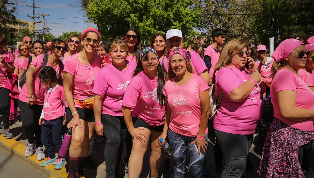 Mujeres en caminata el 19 de octubre del 2019 en San juan, Argentina. Foto: SI San Juan. Servicio Informativo.